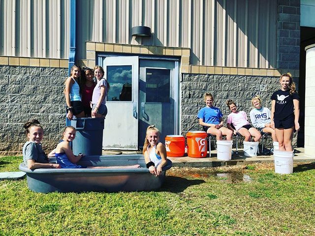 mountierunning's tweet image. Rub a dub dub... bit.ly/2ISHVlH