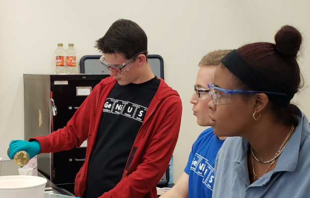 PPGSpringdale's tweet photo. BACTWD 2019 - Fun with science🧪 https://t.co/02lBRmQFQE