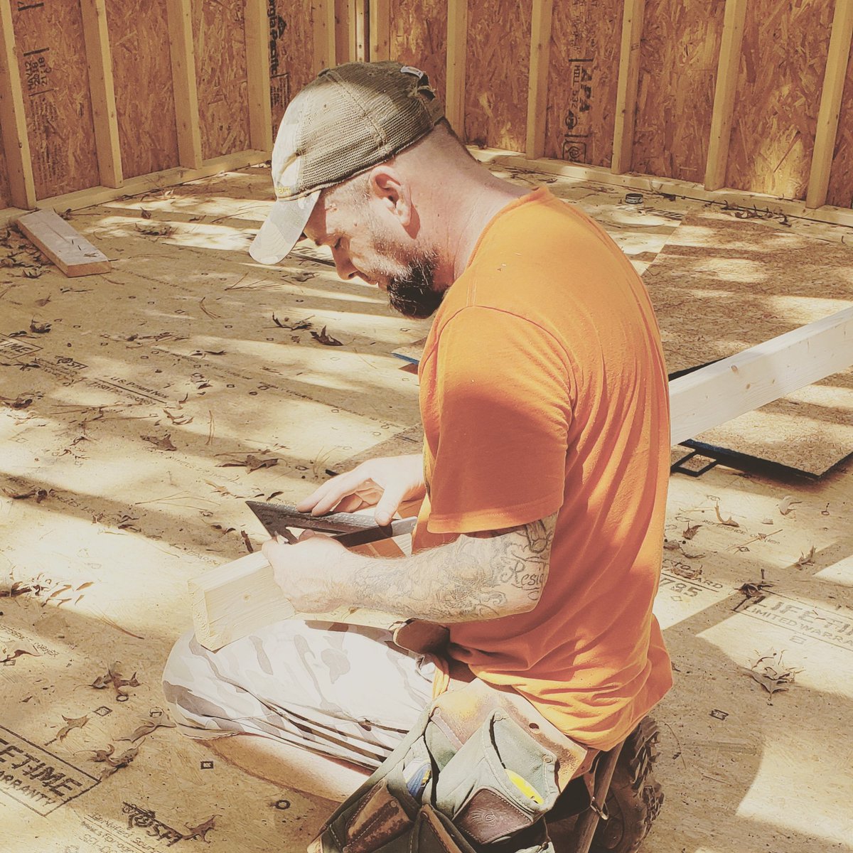KWangela's tweet photo. Love this #stickbuilder #carpenter he can build anything and the numbers he figures in his head makes mine spin https://t.co/ew3ywvTxJr