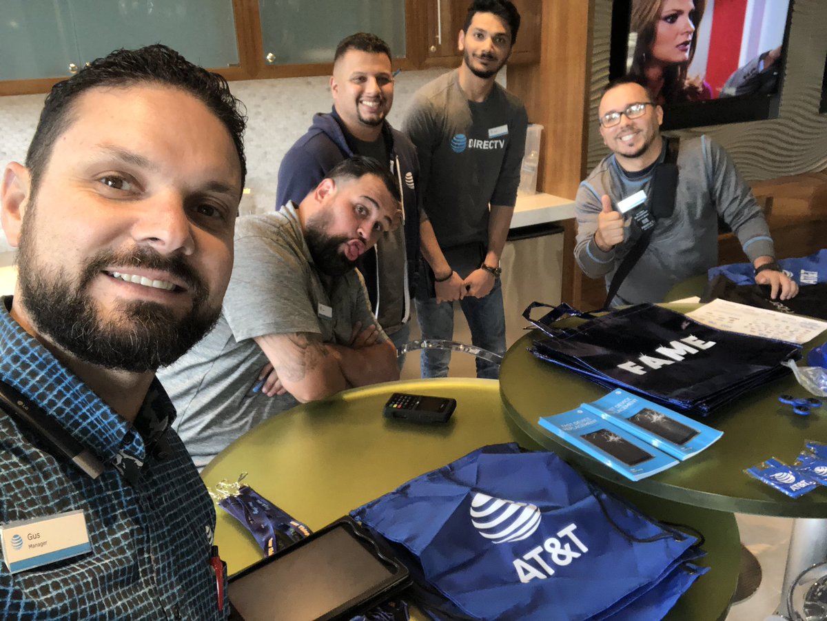 GusCamara's tweet photo. Teaming up with Entertaining Team and Coral Springs for a Table Event @heidi_fighting4 @efrenfavela @jrluna11 @Sumitra_Coote #1FLA #LifeAtAtt https://t.co/kFZfAb2Xpf