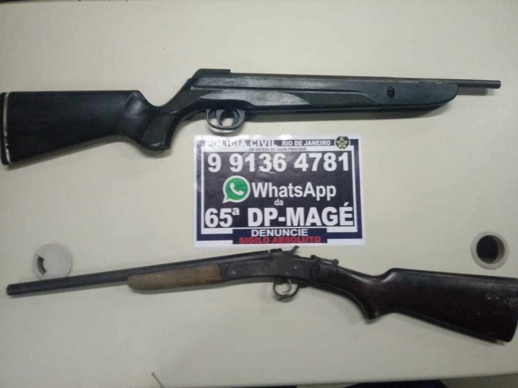 65aDp's tweet photo. @65aDp prendeu em flagrante, na tarde desta quinta-feira (25/4), Paulo Sergio Bigate, pelo crime de posse irregular de arma de fogo, na localidade da Capela, no distrito de Santo Aleixo, em Magé. A ação faz parte do combate aos crimes contra a caça de animais selvagens. https://t.co/hh6SCxhqma