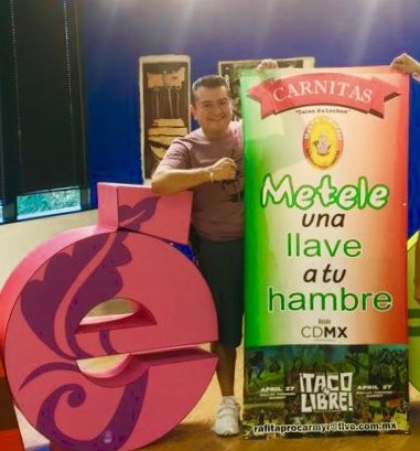 Ya llegaron refuerzos de lujo de #CDMX a <a href="/TacoLibreDallas/">Taco Libre Dallas</a>: Carnitas Meche/Rafael del Mercado Medellín y Mariscos El Paisa del Mercado de Jamaica. Bienvenidos taqueros chilangos a lucirse!! #KeepCalm &amp; vamos por #tacos que no conocen fronteras ni muros #BuildingBridges 🇲🇽 🇺🇸
