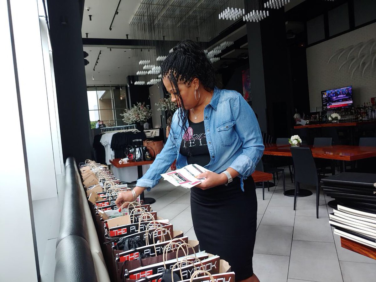 OffTheFieldNFLW's tweet photo. Our OTFPWA President, @ErickaLassiter at the NFL Power Lunch to welcome attendees with a beautiful smile & educate them about #OTFPWA & all the great things we do throughout the year. #thread #nflwives #nflthread #kittenish #nfldraft2019 #ladiesinthefirstround https://t.co/fnOcrcTpAJ