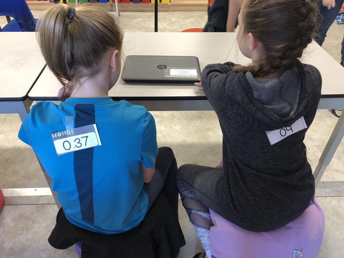 MsHeydon17's tweet photo. Learning decimals in grade 4 today was active and moving! What decimal am I ?? #mathtalks #makingmathfun @notredameos https://t.co/9N0Fq42e2Z