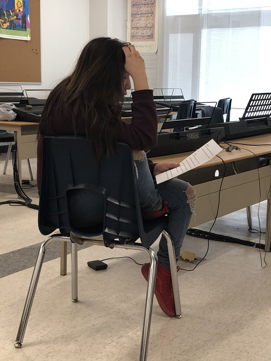 mturnerEDU's tweet image. You know you love your job when you spend your own time @BarrieNorth1 working with a student from @CundlesHeights #CreatingMusic #WritingLyrics #SmileBig Thank You @JayRothenburg for your patience, expertise and guidance today!