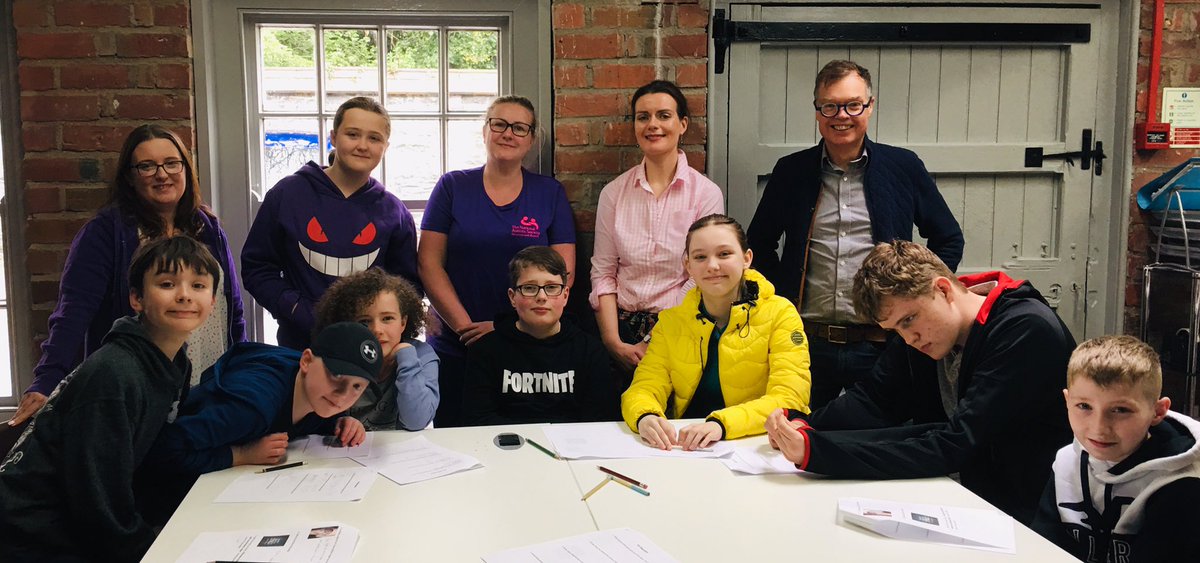 Keith_Drury_Art's tweet photo. Parents &amp; kids from the Ards #NationalAutistic Society had a fun #Art Day at the studio this afternoon. Everyone enjoyed hearing Keith talk about the Farset River &amp; James did a framing demo. The day finished with throwing a virtual bone for a virtual dog in a #VR environment! https://t.co/abDv7sPRFs