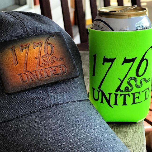 1776United's tweet photo. Life is good but can be improved with a nice cold beer.⠀
https://t.co/IRznzSlrZA⠀
—⠀
@b.c.courier⠀
—⠀
#1776united #beersleeve #leather #patch #coldone #frontporchchillin #throwoneback #summertime https://t.co/TB3CDloA7f https://t.co/DlUqUO8muN