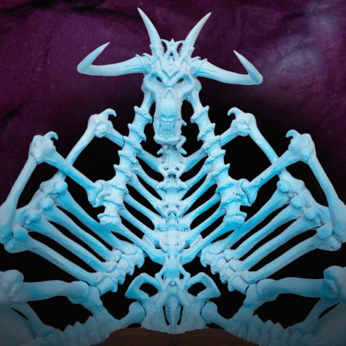 Here we go at last! The evil Skeletor’s MASSIVE fortress is here! The Masters of the Universe Collector’s Choice Snake Mountain Playset is humongous! Pre-order will be open from 5/1-31. Visit here for more details and images: super7.com/blogs/news/sna…