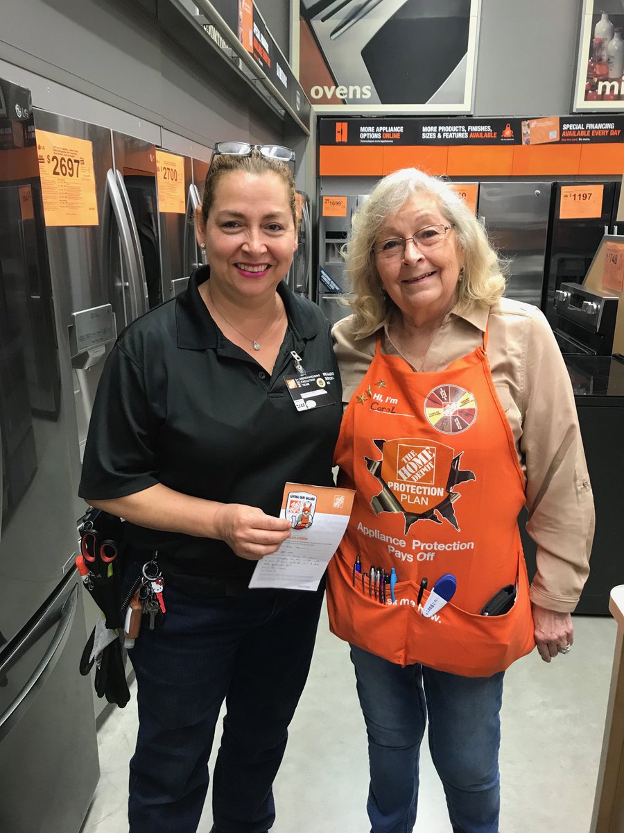 Great job translating for Carol to get a great sale at 2324