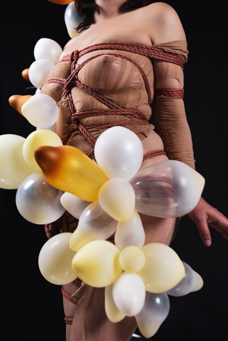 We got inspired by Yayoi Kusama&rsquo;s Accumulation series while coming up with a photoshoot for Gluwur (on