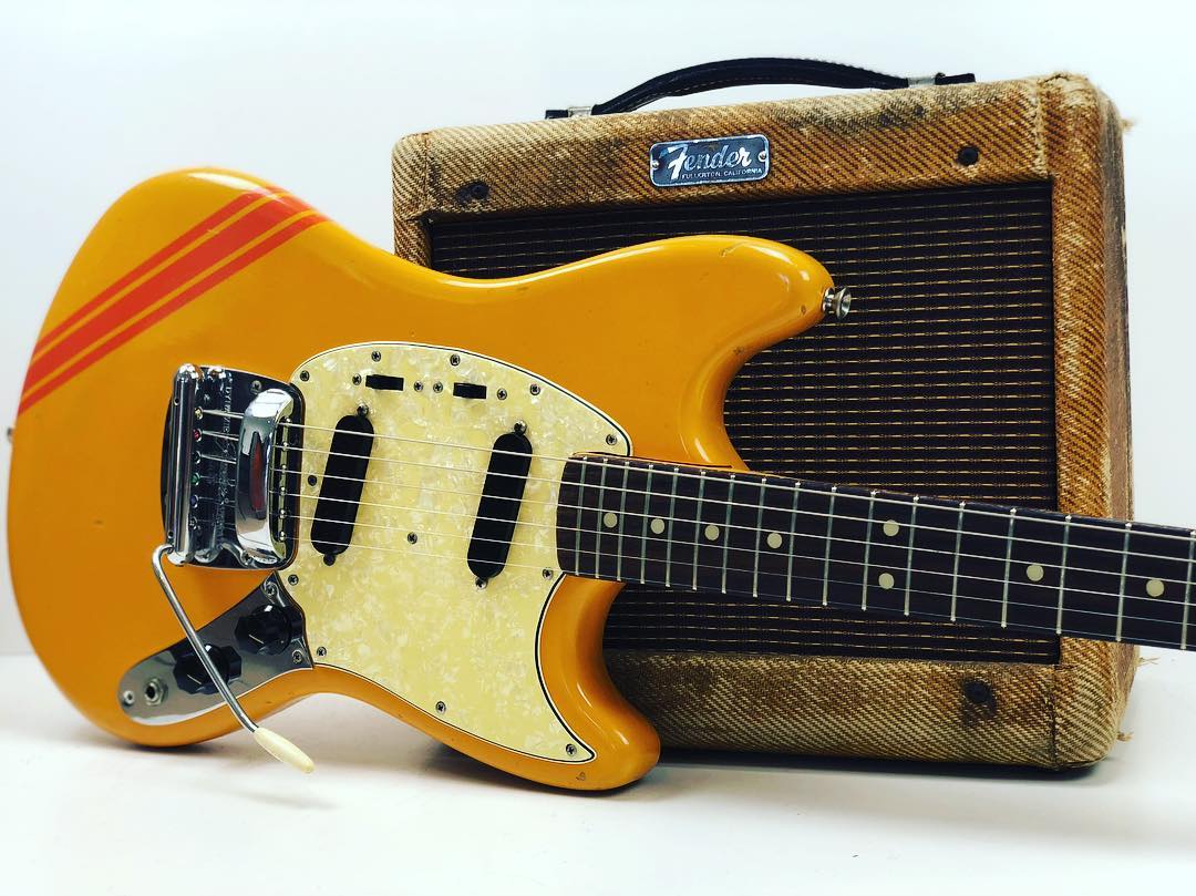 Muerdekeroyo On Twitter 1969 Fender Mustang Guitar 1959