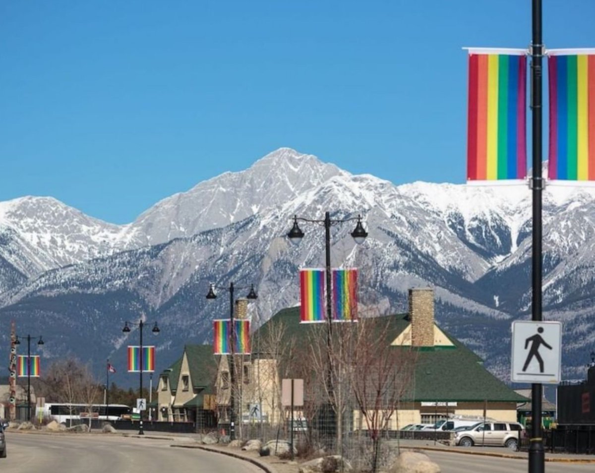 Mountain Park Lodges tweet media