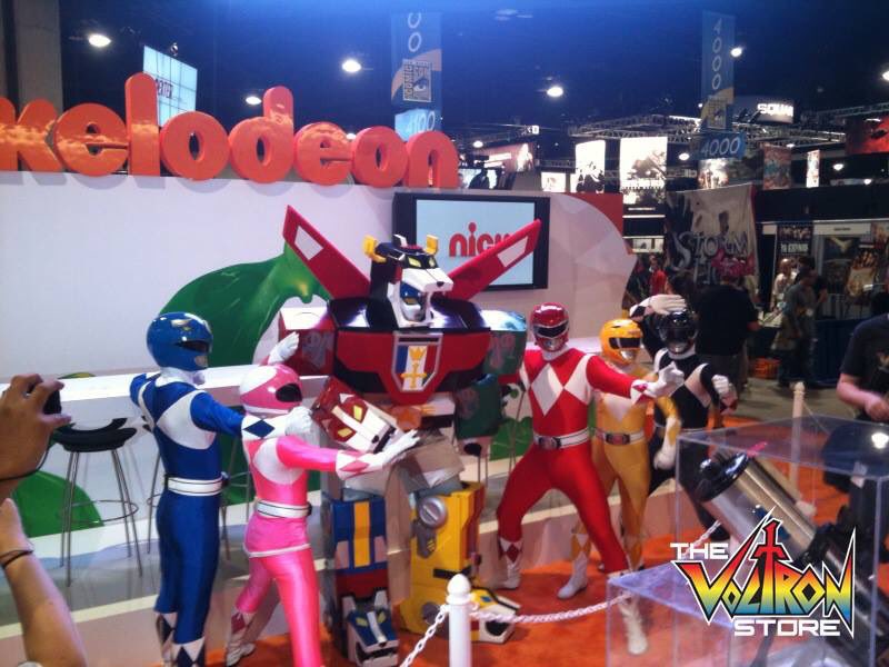 Voltron Store (@voltronstore) on Twitter photo TBT...2010! Voltron mascot takes his first steps at SDCC! #thevoltronstore #defenderoftheuniverse #sdcc2010 TBT...2010! Voltron mascot takes his first steps at SDCC! #thevoltronstore #defenderoftheuniverse #sdcc2010