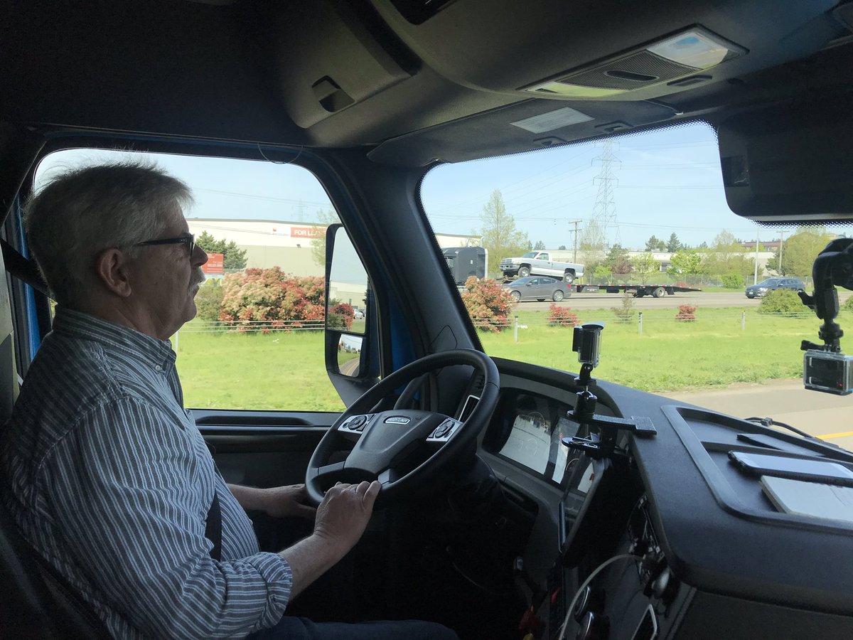 Commit2Safety's tweet image. Riding with the acclaimed Jim Parks on a production DA5.0 truck.
He praised our DA2.0 back in 2015. Wonder what he will say about DA5.0!