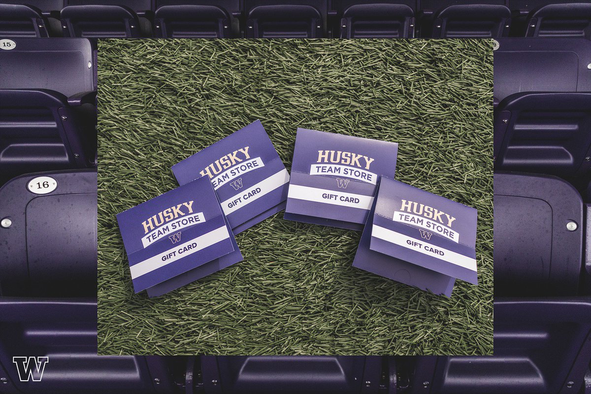 UW_Football's tweet photo. ⚡️ FAN APPRECIATION GIVEAWAY ⚡️￼

RT this tweet for a chance to win one of four $50 Husky Team Store gift cards. #PurpleReign

https://t.co/VCmjD9zVf5 https://t.co/VPH7kNdDRF