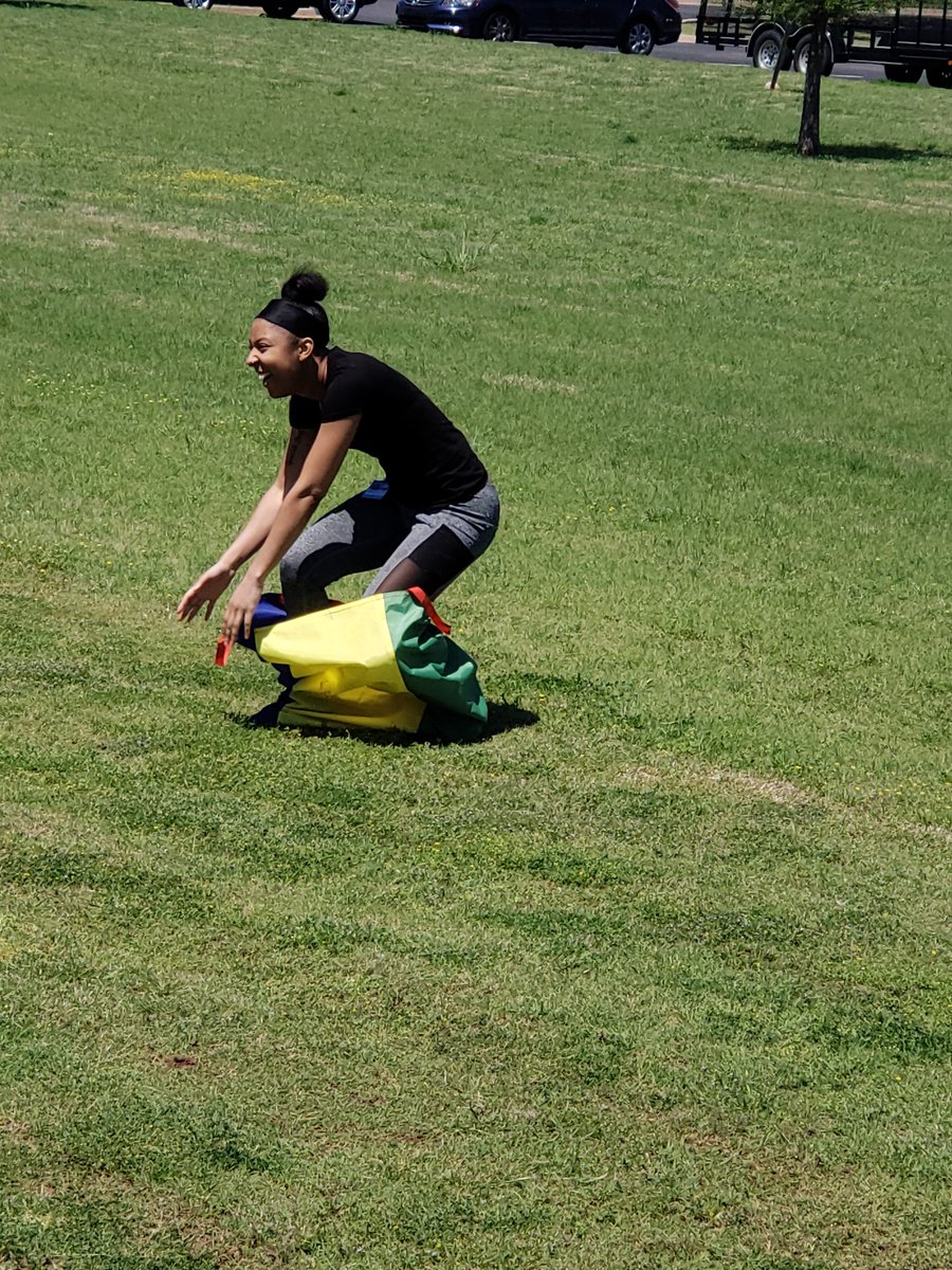 <a href="/jenneades/">Jennifer Eades</a> <a href="/OKC_CC_Quail/">OKC Quail Thunder</a>