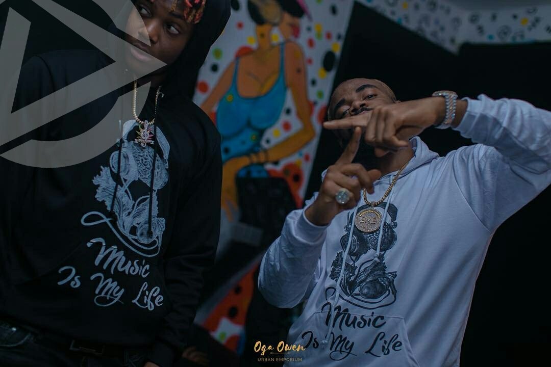 DiloWears's tweet image. Satisfied Clients......🔥🔥
Thanks for the patronage hightunez records ......
Hoodies by yours truly @DiloWears
Order Now,
We deliver nationwide.
#clothingbrands #CustomizedWears #Hoodies #rt #DiloWears #customized