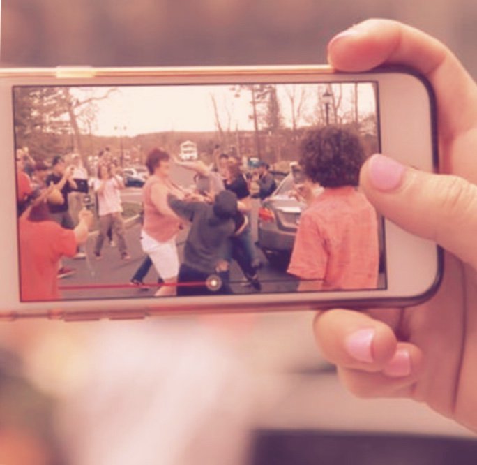 MrSlimTurkey's tweet photo. In our next #episode, we discuss the “Bystander Effect.” Check it out on Monday, May 6th. What would #you have done?

#slimturkey #truecrime #murder #truecrimecommunity #crime #truecrimepodcast #podernfamily #coldcase #bystandereffect #dna #podcast #richardaderson https://t.co/lCWdNmILFb