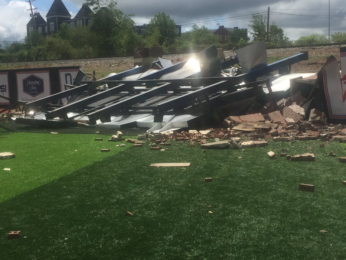 BriaJonesTV's tweet photo. This damange is surreal.... Even sadder that it’s just days before the Lady Techsters were set to play their final home game of the softball season. @LATech #RustonTornado #Ruston https://t.co/KbgpLfZBEt