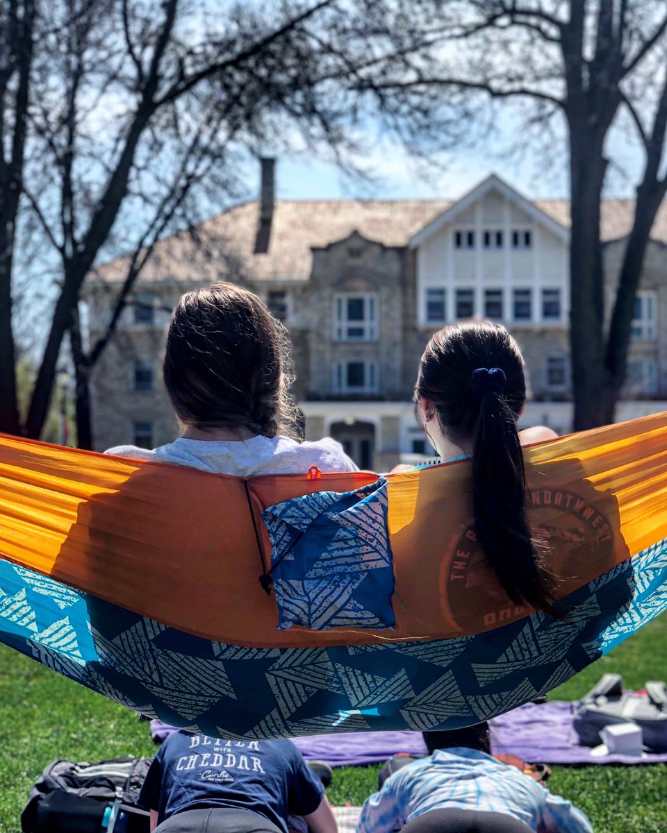 carrollu's tweet photo. Do yourselves a favor and get outside. ☀️ https://t.co/vZrZjTRyoV