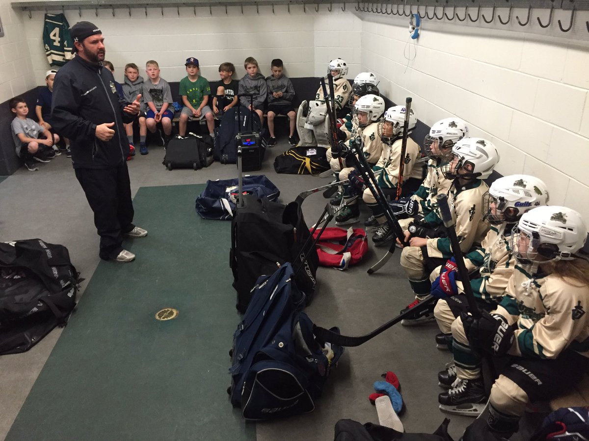 LiGladiators's tweet photo. Travel day for 6 @LiGladiators teams to @CCMInviteSeries. Excited for a weekend of competitive hockey. Safe travels to all teams. Good luck to all the @LiGladiators 08' Elite players participating in the @HHOFLegends @LGSHockey great prep for @bostonshowdown https://t.co/d4UTSqKder
