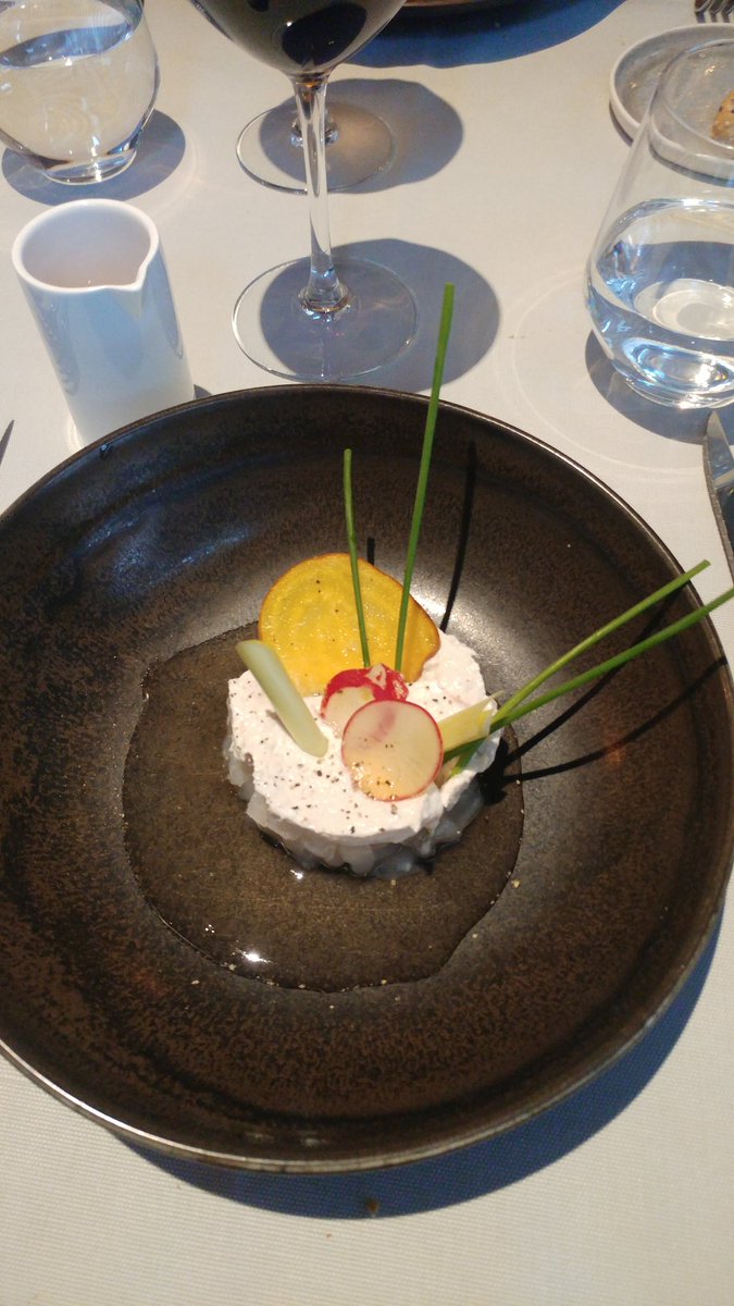 didgytooda's tweet photo. Resto23 mechelen😍carpaccio van sint Jacobs noten met palingmousse heerlijk love this food https://t.co/yMxJu9HUxX