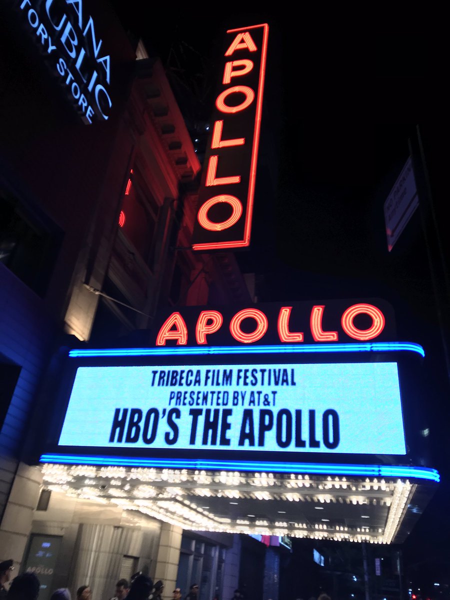 quarkfilms's tweet image. Two hours after arriving in New York I hotfooted it straight to @ApolloTheater for the inspiring #TheApollo documentary by @RogerRossWill - AMAZING! All thanks to @JeanieFinlay #Tribeca2019
