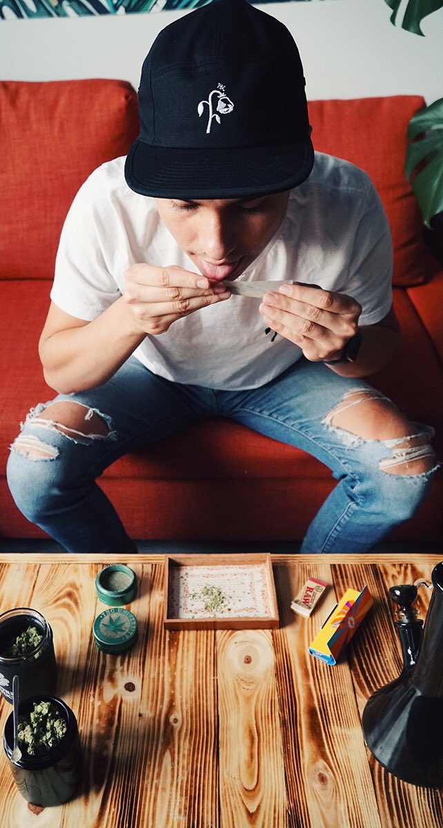 OGCBD_'s tweet photo. Use OG CBD Hemp Flower for you next joint, spliff, or blunt. 
Whatever you prefer OG CBD has products for your specific needs. Shop now @  https://t.co/dhSj8wguiI 👈👈👈👈👈

 #cbdproducts #hempproducts #cbdprerollls #cbdcones #cbdcigarettes @cbdpreroll https://t.co/pbrCzzddyy