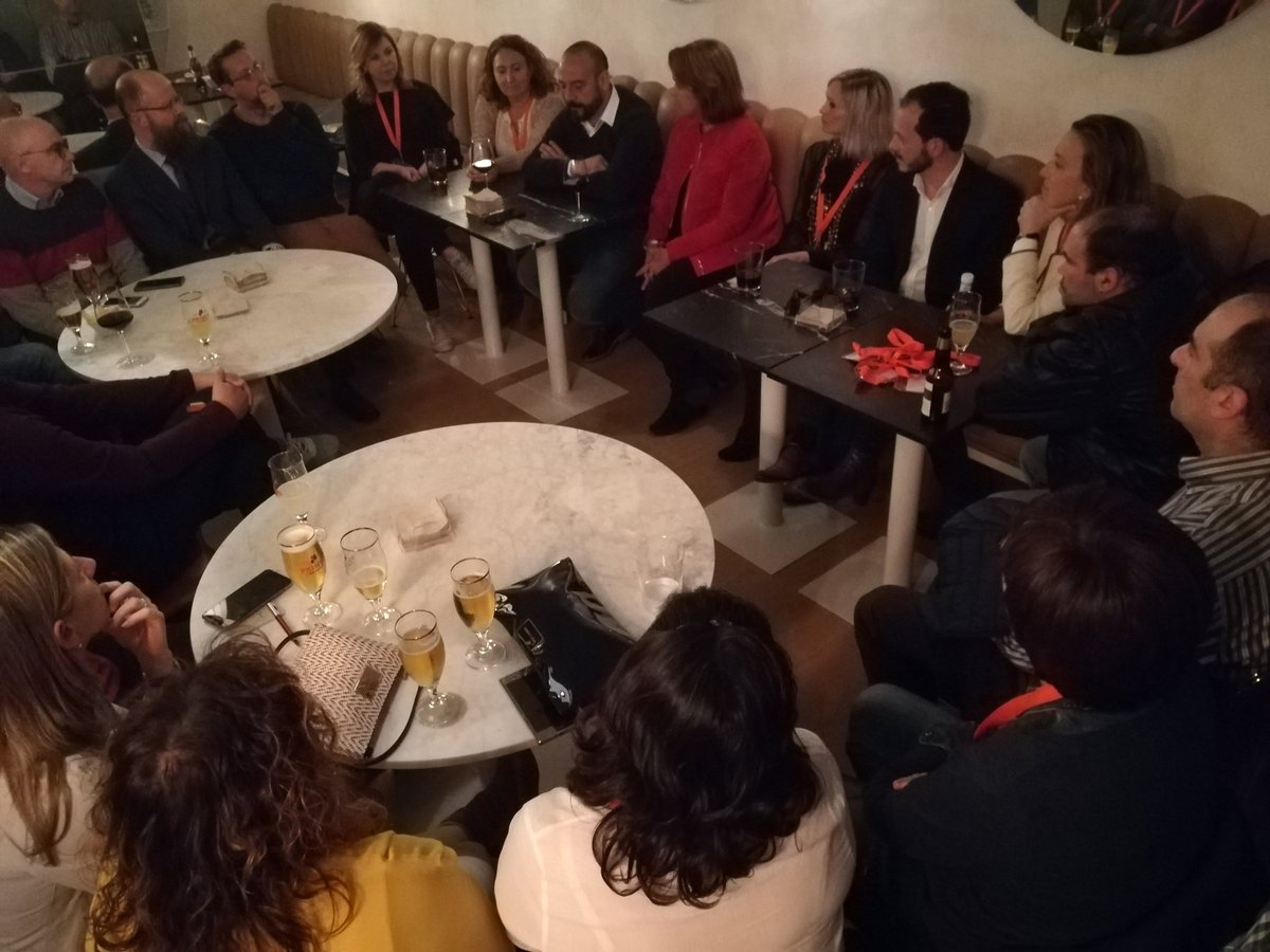 CsLaRioja's tweet photo. 🍊 Muchas gracias a todos los que nos habéis acompaña en nuestro #EncuentroCiudadano con @jordi_canyas

💪🏼 La ilusión y las ganas de cambio se transmiten boca a boca, el próximo #28A vamos a llenar las urnas de votos naranjas #VamosCiudadanos https://t.co/NNzBt5rVp6