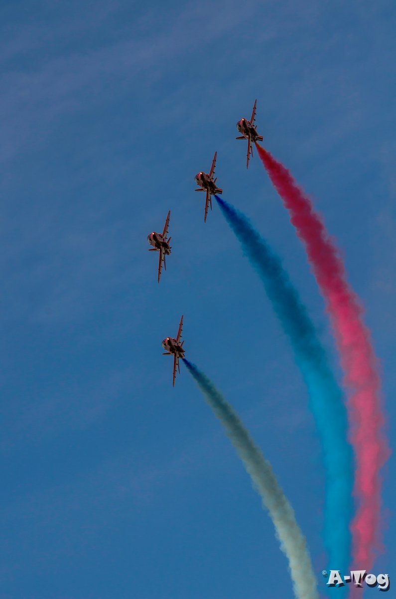 A-Tog (@atogavtog) on Twitter photo looking back at a few photos from a few weeks ago with the <a href="/rafredarrows/">Red Arrows</a> during their training for this years display looking back at a few photos from a few weeks ago with the <a href="/rafredarrows/">Red Arrows</a> during their training for this years display