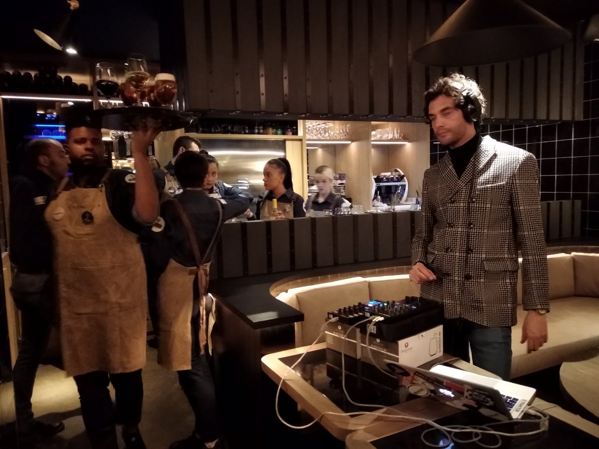 Todo ready para nuestro EVENTAZO de inauguración 😎🤘