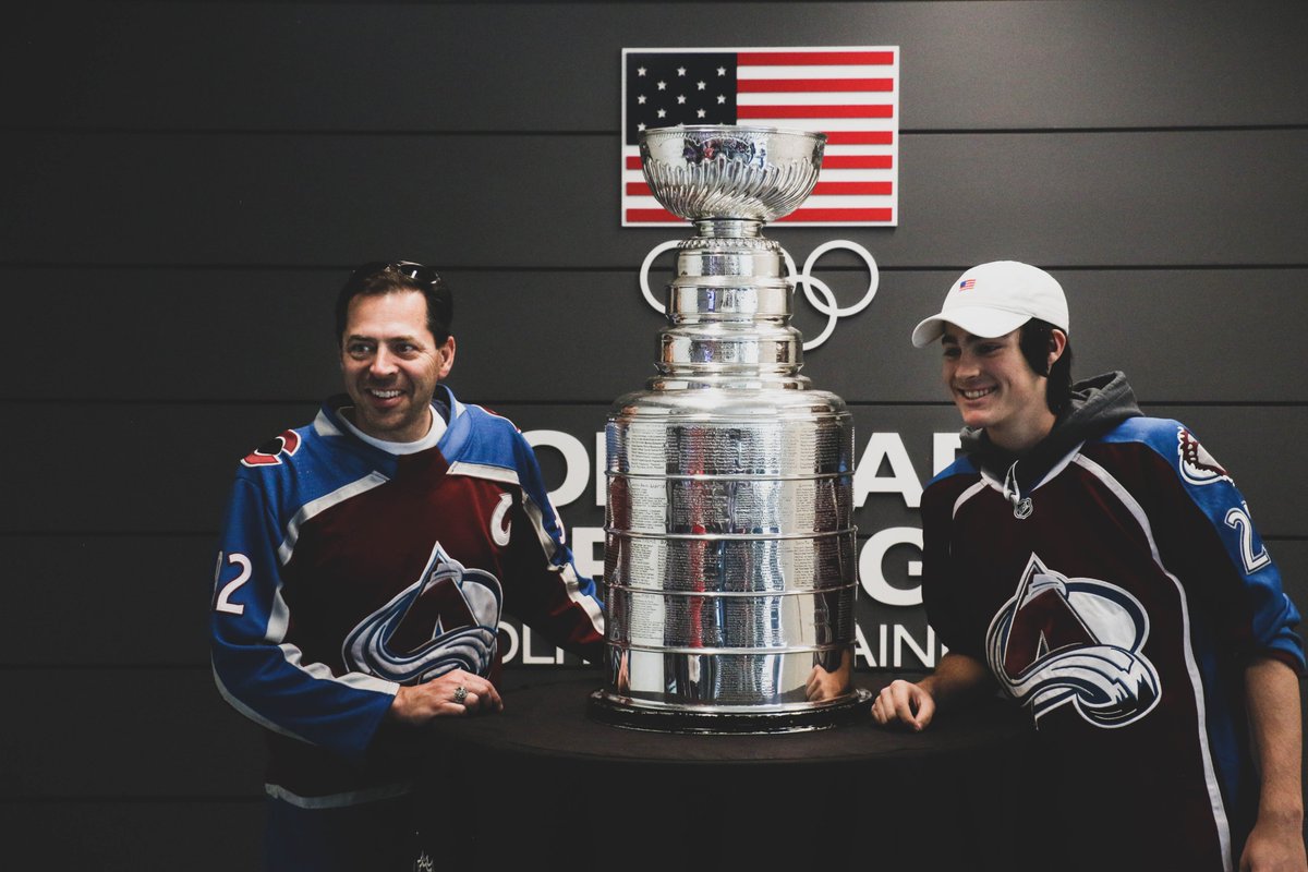 OlympicCityUSA's tweet photo. Young and old, hockey and non-hockey fan alike came out to see the #StanleyCup at the U.S. Olympic Training Center here in Colorado Springs. https://t.co/BCicafKw4t
