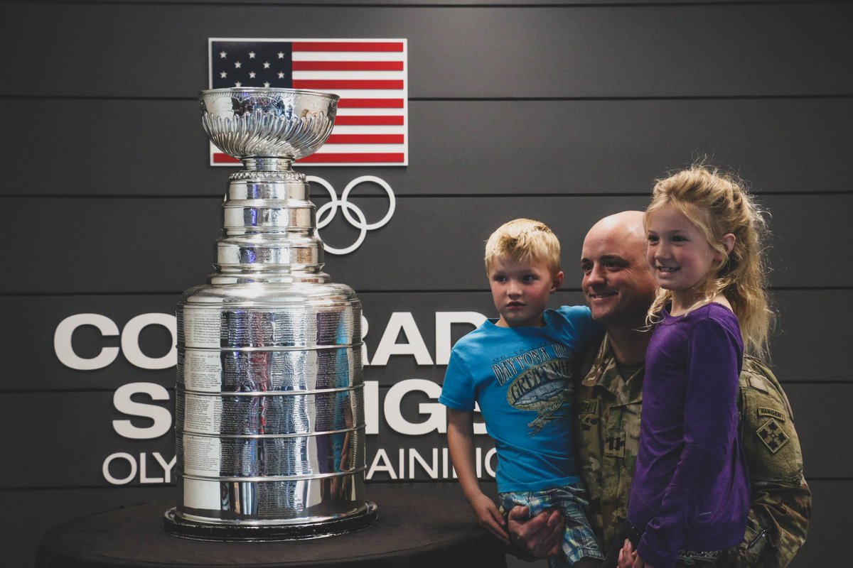 OlympicCityUSA's tweet photo. Young and old, hockey and non-hockey fan alike came out to see the #StanleyCup at the U.S. Olympic Training Center here in Colorado Springs. https://t.co/BCicafKw4t