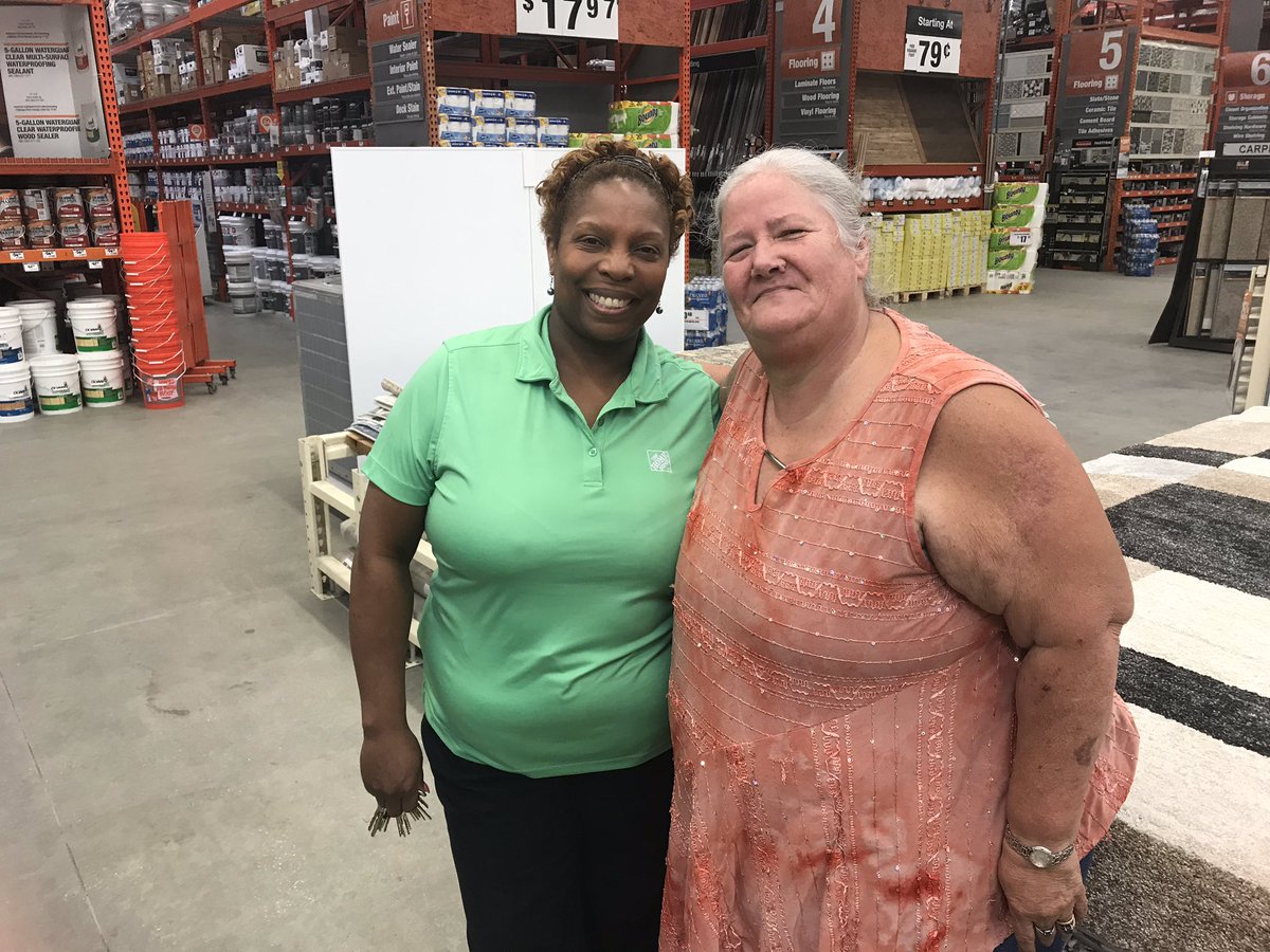 pamhodges59's tweet photo. Did my last store visit at 0122 it was kinda sad #takeyourshare23#homedepot0122#romanoffeast https://t.co/X1pIGW75Un