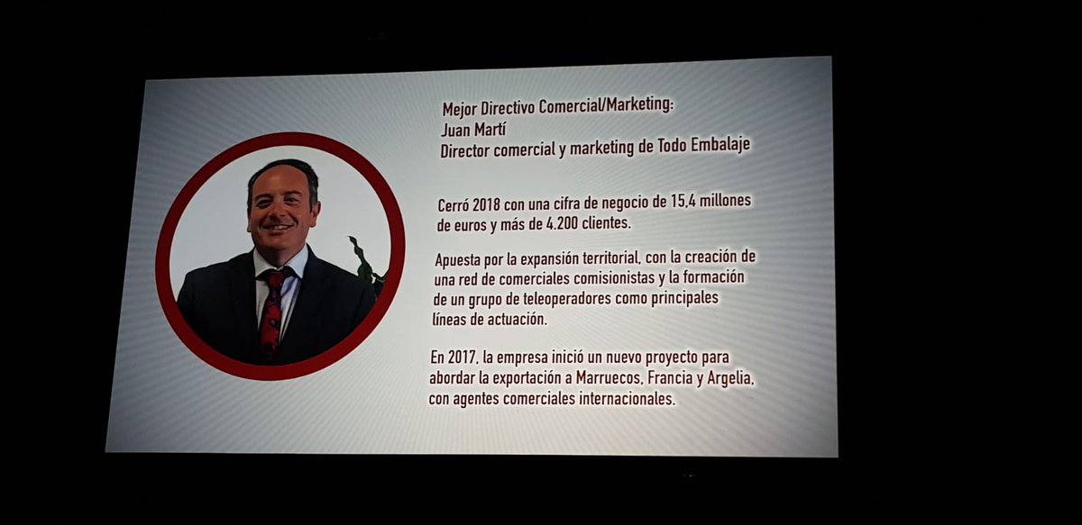 Enhorabuena a todos los premiados de la noche. Y especialmente a nuestro gerente Juan Martí que hoy ha recibido el premio a mejor directivo comercial/marketing. #mejordirectivocyl19