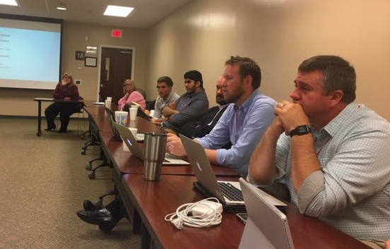 SouthWarrenHigh's tweet photo. Raaj and Easton helping law enforcement and state and district leaders plan for a digital summit! https://t.co/K5zAd7Uv6I