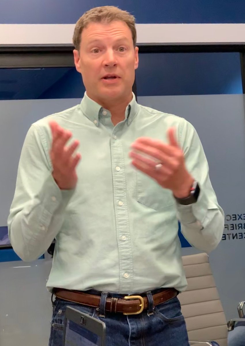 McGeeSmith's tweet image. You learn something new every day. Today? #NaturalLanguageGeneration #InteractionsAnalystSummit @pmgray1