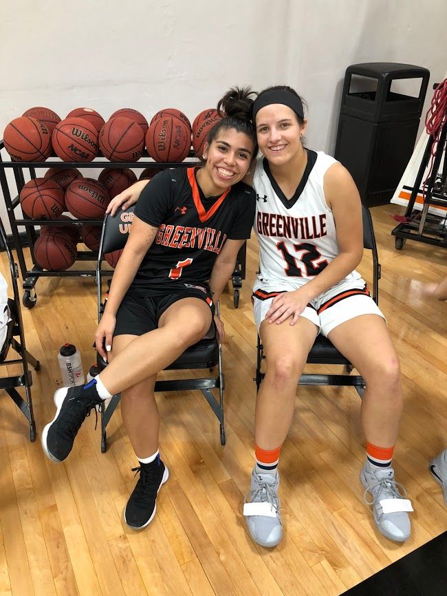 GUpapyrus's tweet photo. Barrett Blog Edition! Written by Aaron Washington and media by @liddo_lopez23 #basketball #softball #student #athlete #baller #college @Megan1Barrett @guwbball @GU_softball_ https://t.co/KyBsAcdLxM https://t.co/FnWmjeKrZR