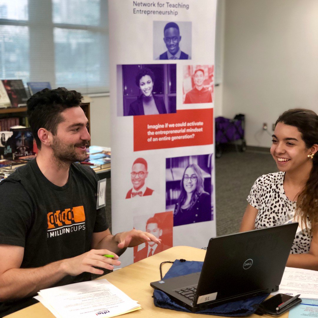 GRID110's tweet photo. Our current cohort of Grid110 startup founders and alumni came together last night to partner with @NFTEGreaterLA and coach 50 high school students for their upcoming semi-finals pitch competition. Good luck everyone, Team Grid110 is rooting for you! 🙌🏻 https://t.co/uDccaWMB0M