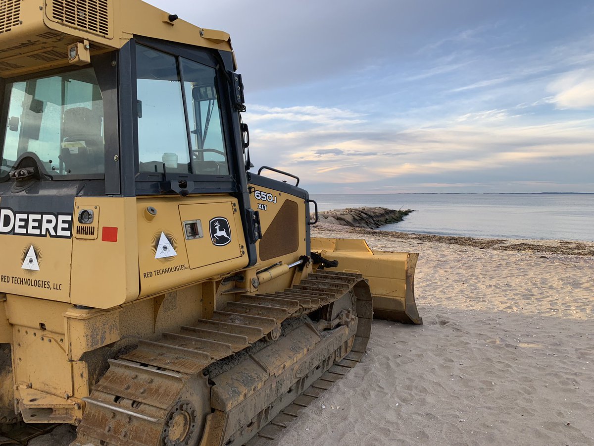 REDtechLLC's tweet image. Enjoying the view today while providing surveying and beach restoration services at White Sands Beach in Old Lyme, Connecticut.