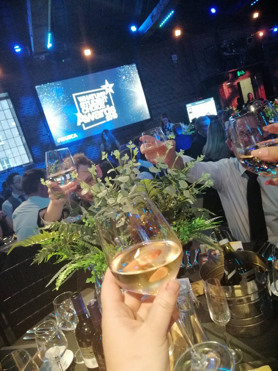 We've arrived in our glad rags, now let the Whatuni.com Student Choice Awards begin.....🍾🥂🏆#goingforgold #weareucnl