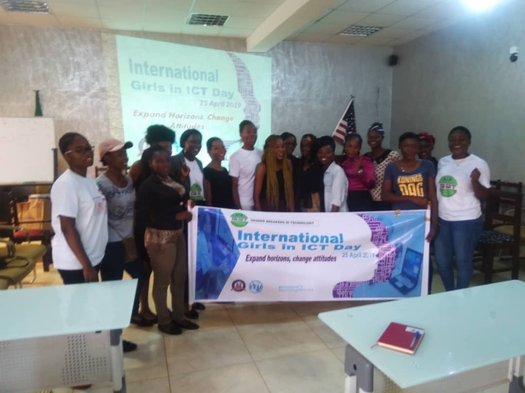 AjenganyiS's tweet photo. In commemoration of the International #GirlsinICT Day, we the Gender Breakers in Technology join the world in celebrating this Day with girls from the ICT-UNIVERSITY Cameroon. We shared lots of experiences regarding the pathway to success in STEM.
@ITU
@BreakersIn
@sfontebo https://t.co/Z0U2LMFkQD