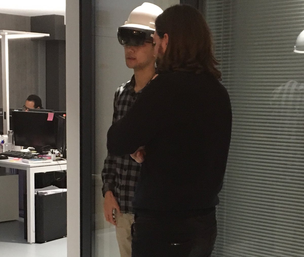 Novalian_fr's tweet photo. Démo par #BIMmyProject de leur solution en #réalitémixte #MixedReality #MeetupNovalian https://t.co/6szTpo6oeX