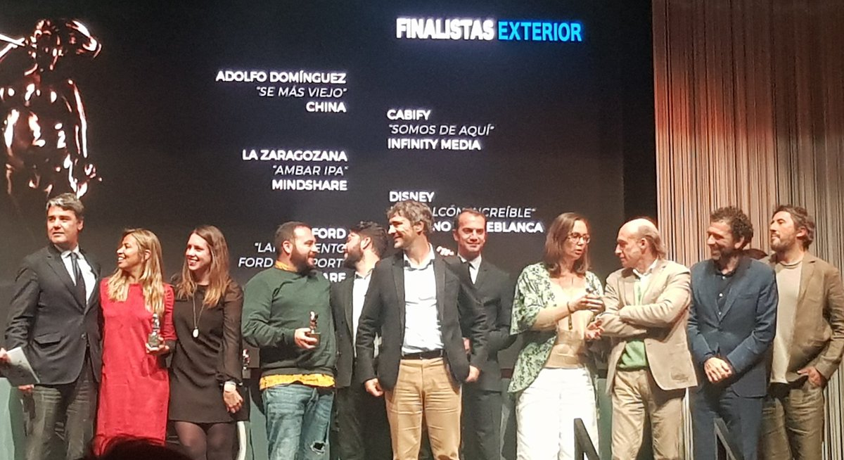 #PremiosAmpe EXTERIOR 2019 para "Un balcón increíble" de <a href="/pinguitorre/">Pingüino Torreblanca</a> para <a href="/DisneySpain/">Disney España</a>