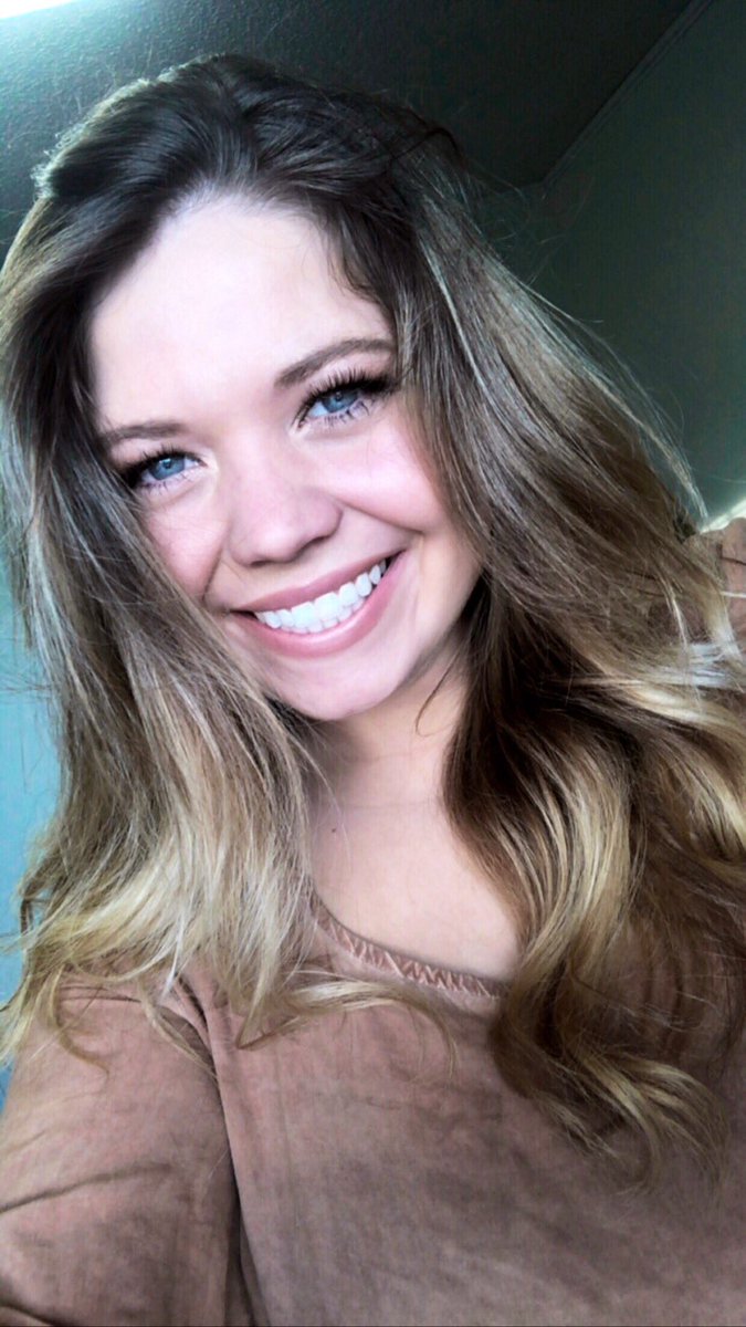 smile brought to you by the fact tomorrow is fridayyyyy!!!! 🤩🎉