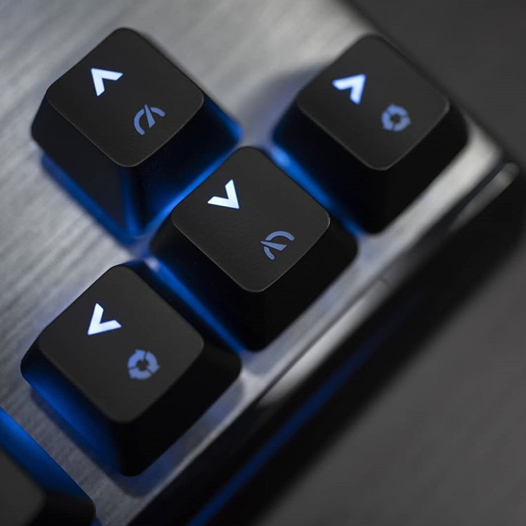 coolermasterfr's tweet photo. Domptez la pression. Gagnez en précision. 😎 #MK730 https://t.co/mJIQXkjIKk