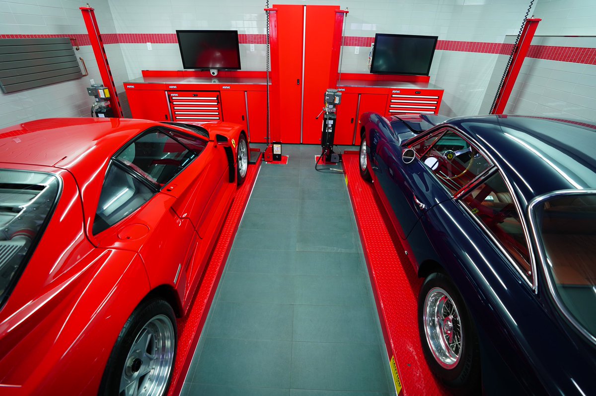 👀 How gorgeous is this garage buildout we just finished? Our brand-new MSS+ cabinets have created a phenomenal workspace. 

And in custom #ferrari red? 🔥 
Contact our team today at info@sonictoolsusa.com for your own quote and more MSS+ information.

#automotive #garagegoals