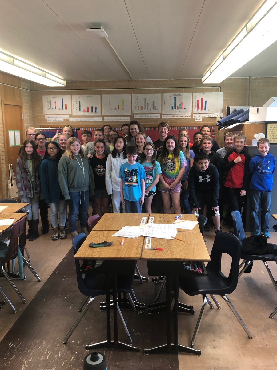 Nod_SunSCCSD's tweet photo. Congratulations to our Sunnyside Staff Member of the Month, Mrs. Beals. Please join me in congratulating her. #NodSunES https://t.co/dZwZvpN6YI