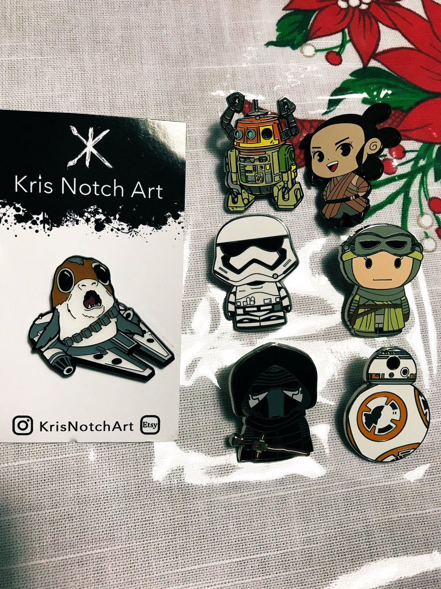 MonicaoTo's tweet photo. Newest additions to my #starwars pins collection! ☺️☺️☺️☺️ All from #Hallmark #ebay and #etsy! 👍👍 #chopper #Porg #millenniumfalcon #rey #bb8 #krisnotchart @squadrongoalsco #squadrongoalsco @acrossthestars 😉😉 https://t.co/tKdU5hQLEW