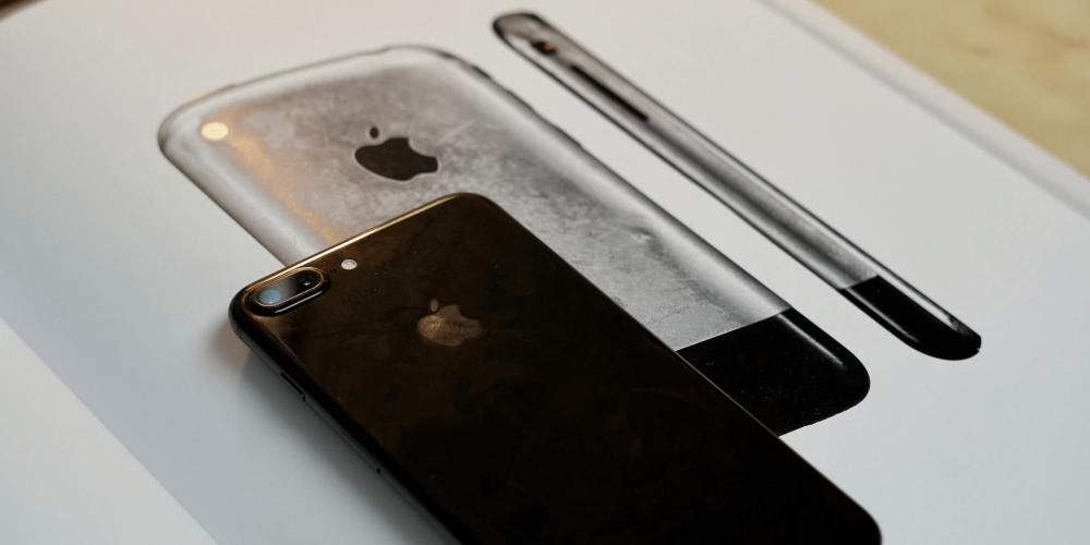9to5Mac (@9to5mac) on Twitter photo Apple losing three key members of Jony Ive's famed industrial design team 9to5mac.com/2019/04/25/app… by <a href="/ChanceHMiller/">Chance Miller</a> Apple losing three key members of Jony Ive's famed industrial design team 9to5mac.com/2019/04/25/app… by <a href="/ChanceHMiller/">Chance Miller</a>